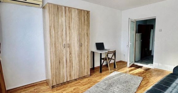 De inchiriat garsoniera zona Tiglina, etaj 4, 1200 lei