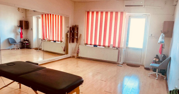 Spatiu comercial/birouri str. Fratii Golesti