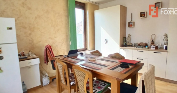 Casa individuala cu 5 camere Parter + Etaj in Ronat