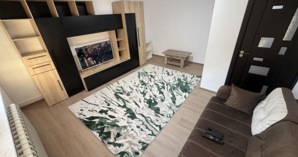 Apartament 2 camere zona Inel 2 cu Centrala si Boxa