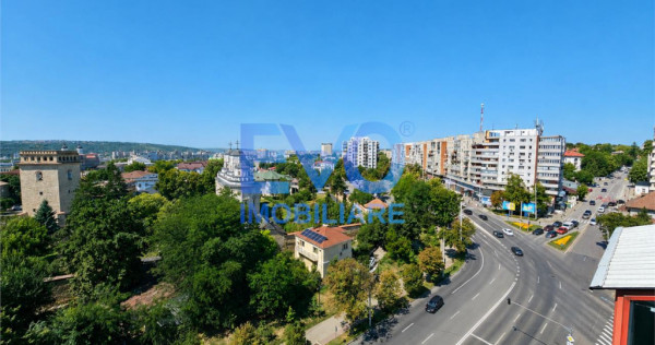 Spatiu Birouri 93 mp Utili, 11 mp Balcoane, Palatul de Justi