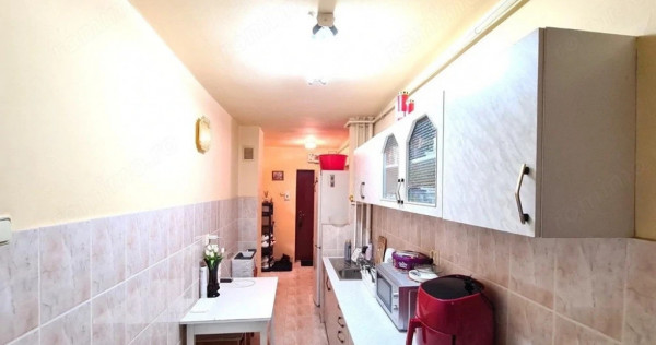 Apartament 2 camere | 48mp | Decomandat Zona parang Manastu