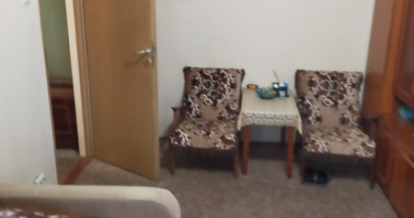 Vand apartament 3 camere 65mp+balcon 4,5mp zona Manastur ,Cl