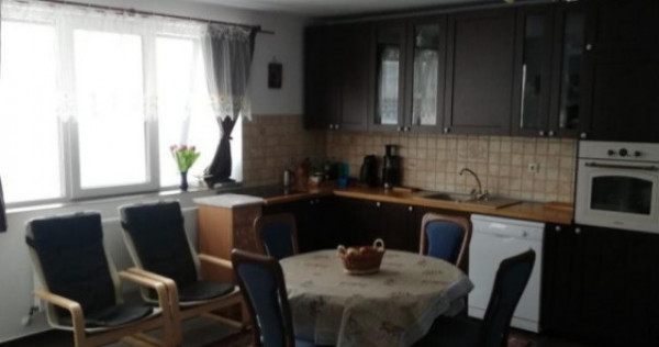 Apartament de 3 camere,64 mp, zona Vivo ,Florești
