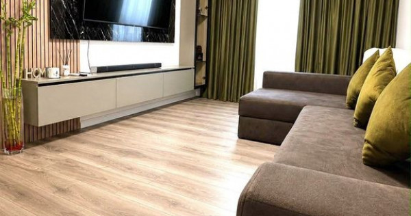 Poarta 6, apartament decomandat cu 3 camere
