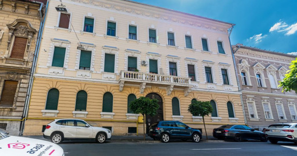 Apartament 3 camere l&acirc;ngă Parcul Copiilor | Etaj 1 | Fațadă renovată