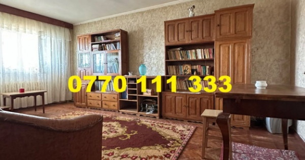 Apartament 3 camere decomandat, zona Calarasilor.