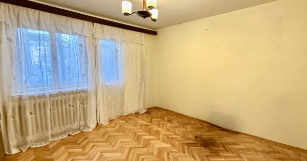Apartament 3 camere, 63 mp, bilateral, parter, central, 2 balcoane
