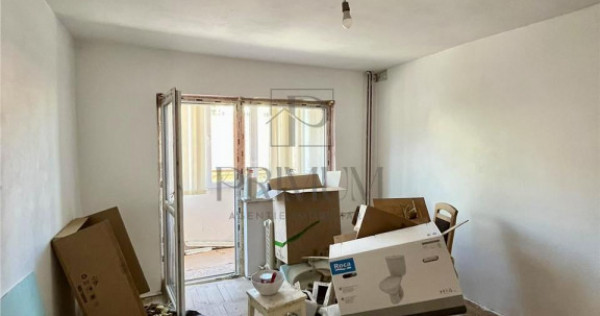 Sagului, apartament 2 camere, decomandat, etaj 1, bloc izola