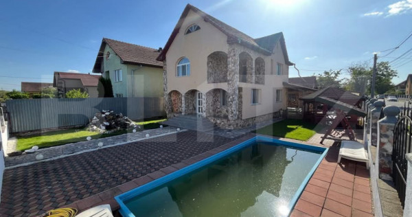 CASA PE 3 NIVELE CU PISCINA EXTERIOARA IN CARTIERUL PRIMAVER