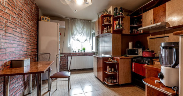 Apartament 2 camere decomandat | Zona Genesys Arad