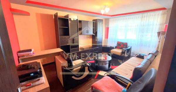 APARTAMENT 3 CAMERE DECOMANDAT ETAJ 4 GRUI CAMPULUNG