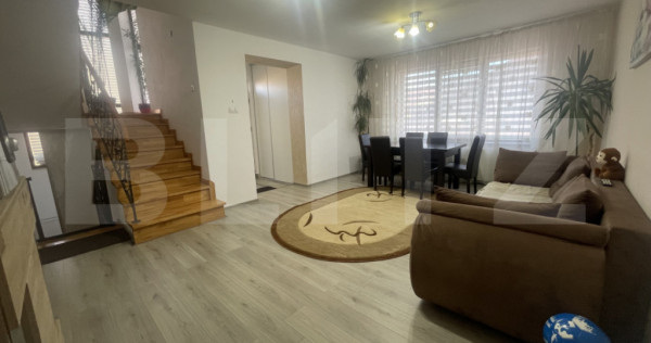 Casă cu 4 dormitoare, 280 mp, garaj, teren 500 mp