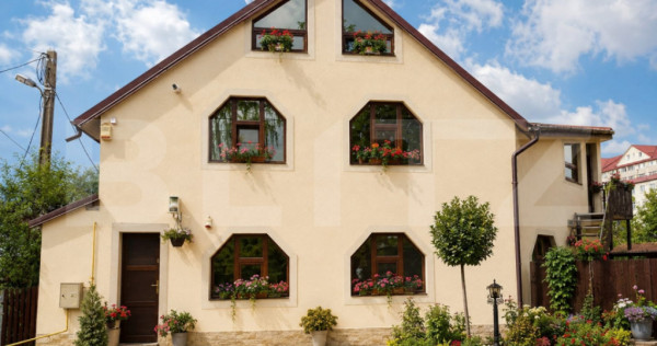 Casa de vanzare, pretabil pensiune, Suceava, zona Burdujeni