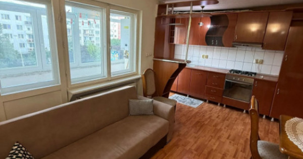 Apartament 3 camere, 49 mp, parcare, Bulevardul București