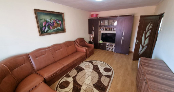 Apartament 3 camere de inchiriat /zona Viile Noi-Anda