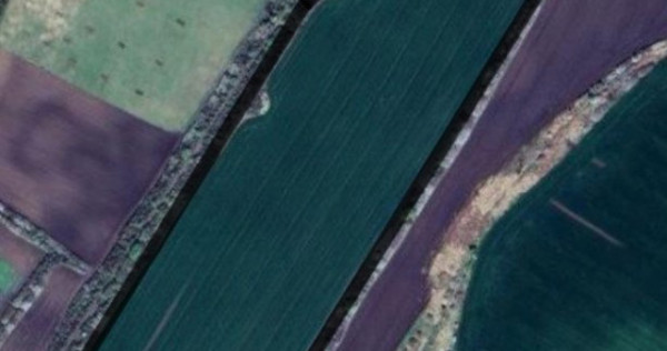 Teren extravilan 104000 mp la Asfalt in Pischia