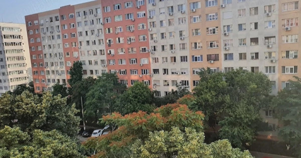 Dristor etaj 6 semidecomandat la metrou
