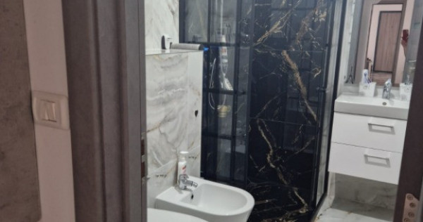 Vand apartament la cheie full