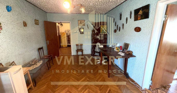 APARTAMENT 3 CAMERE ETAJ 4 CAMPULUNG