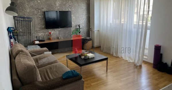 Apartament deosebit cu 3 camere &ndash; Bulevardul Unirii (Zona F&acirc;nt&acirc;ni)