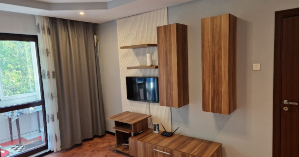 Apartament 3 camere etaj 1 persoana fizica