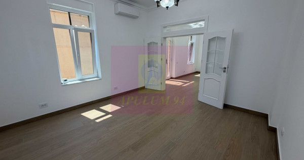 Casă de &icirc;nchiriat l&acirc;ngă Piața Victoriei | 5 camere, 120 mp