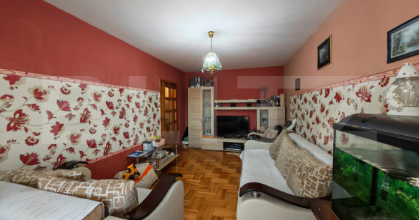 Apartament 3 camere de vanzare, 58 mp, zona Nufarul