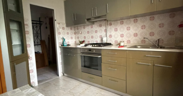 3 CAMERE DECOMANDAT | BALCON | GARAJ | PIVNIȚĂ | CENTRAL?