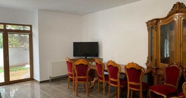 Casa individuala cu 16 camere de inchiriat, zona Sag