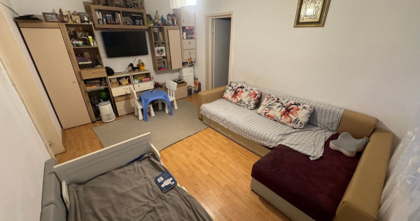 Apartament 2 camere zona Tomis 2 cu Centrala si Loc de Parcare