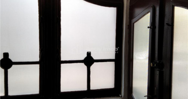 Apartament 3 camere in Vila Ultracentral Str.Roma