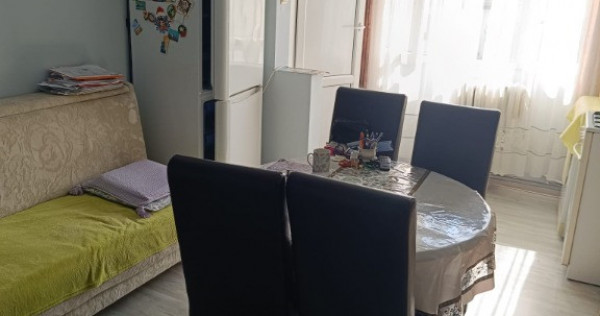 Apartament 2 camere et 1 Sens