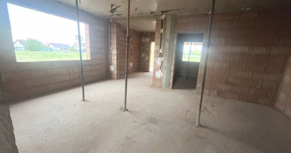 Duplex cu 3 camere si teren de 318 mp - Mosnita Noua