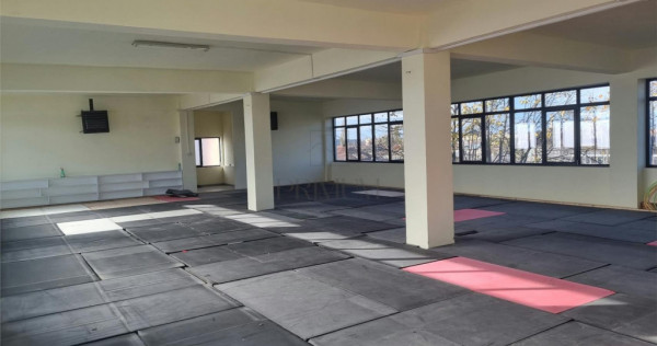 Spatiu de inchiriat - centrala proprie - etaj 2 - 210 mp