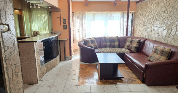 Vand apartament cu 4 camere Deva, Decebal (Cuza Voda, Catedrala) et 2