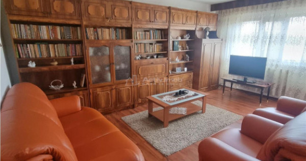 Apartament 3 cam,72 mp , doua bai zona PECO