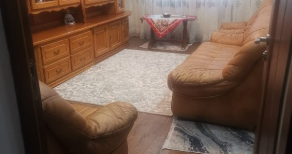Apartament Cu 3 Camere Decomandate - Parter Zona Burdujeni-Cuza Voda 2
