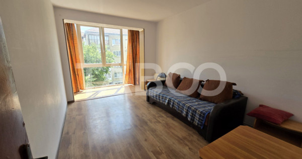 Apartament 2 camere de vanzare decomandat 52 mpu etaj 3 Tere