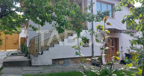 Casa de vanzare 105 mp utili 4 camere teren liber 405 mp Ras