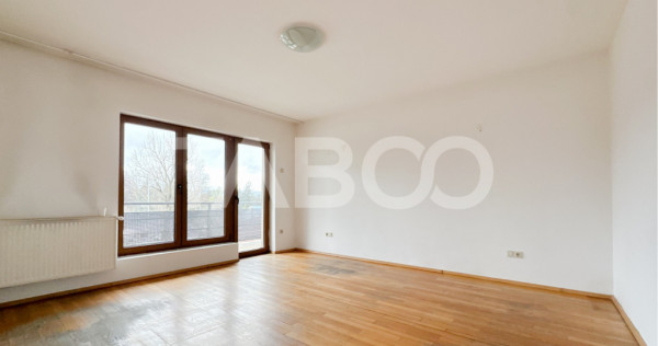 Apartament 3 camere cu parcare de vanzare Andrei Muresanu