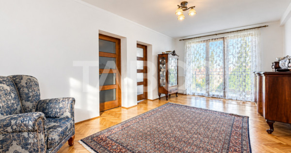 Apartament de vanzare in zona centrala Piata Cipariu cu 3 ca