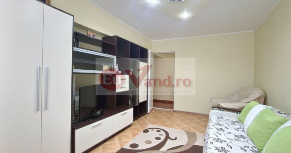 De inchiriat apartament cu 2 camere Micro 14, etaj 1, 350 euro