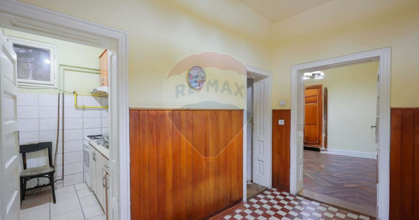 De &icirc;nchiriat apartament cu o cameră la casă, &icirc;n Ioșia