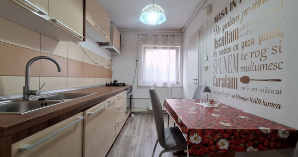 Apartamet 3 camere-67 mp-Etaj 2-Centrala proprie-Mobilat si