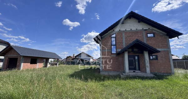 Casa la rosu P+M | Teren 513 mp , Cărpiniș