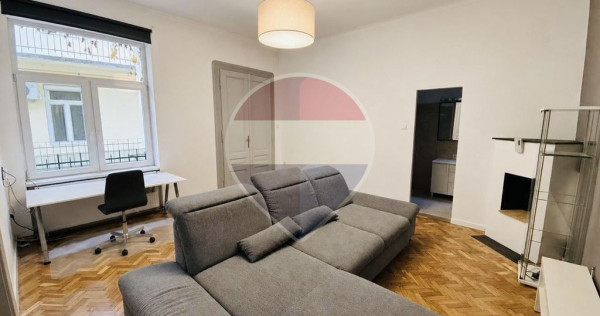 Apartament cu 2 camere de v&acirc;nzare &icirc;n zona Centrală