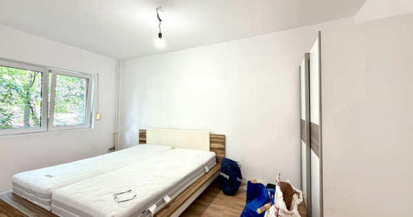 Apartament spatios, 3 camere, 70 mp utili, parter - Zona Ara
