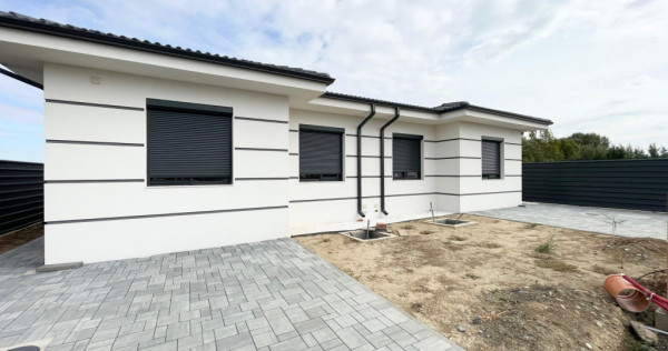 Duplex pe parter, 91 mp utili - la cheie - Mosnita Noua