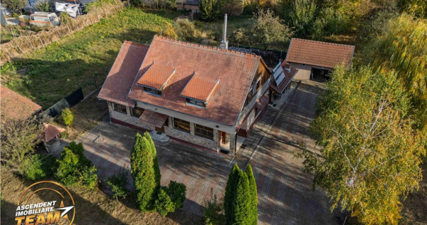 Vila familiala P M. domeniu de 2.661mp, livada, terasa incal